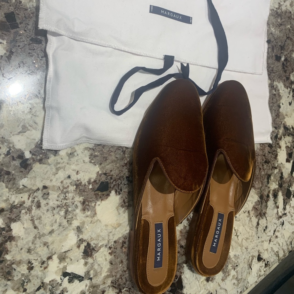 *Brand New* Margaux velvet loafer, size 8